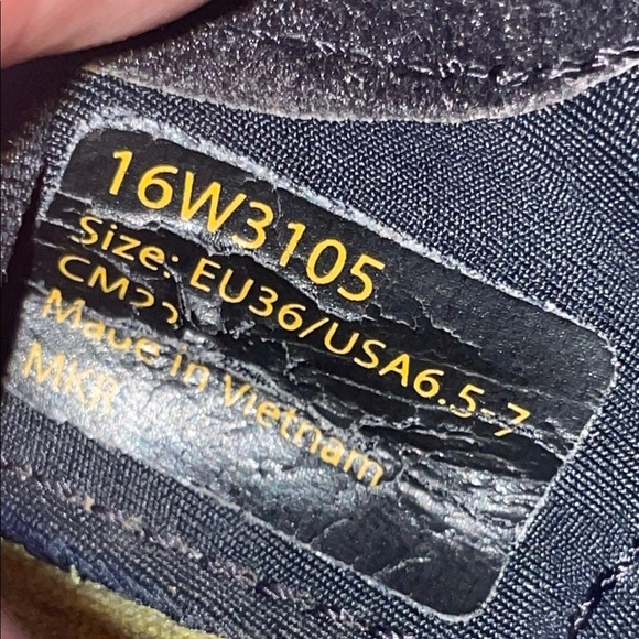 Vibram V-RUN FiveFingers Black and Purple Shoes - Picture 7 of 7